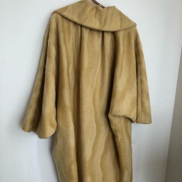 Vintage Camel Skin Overcoat - Picture 4 of 5